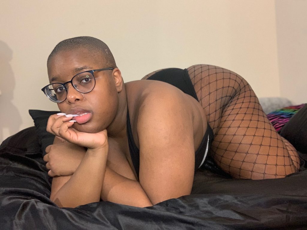 GoddessRo black fishnets